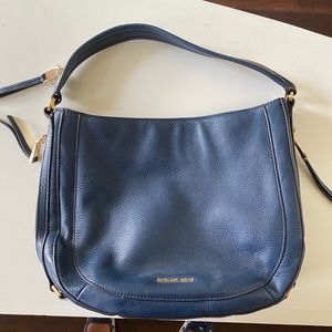Michael Kors JULIA navy handbag like new!